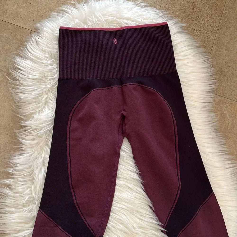 ThirdLove Power Purple Flex Seamless Compression High-Waist Leggings - Picture 10 of 13